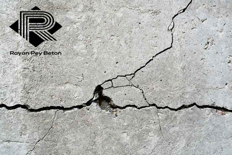 ترک خمیری در بتن